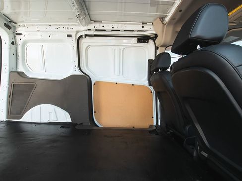 Used 2022 Ford Transit Connect XL image 10