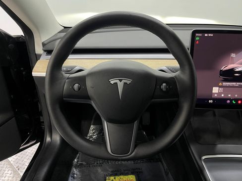 Used 2022 Tesla Model 3 Standard Range RWD image 21