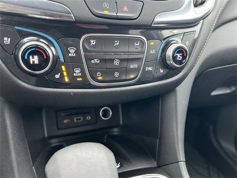 Certified 2023 Chevrolet Equinox Premier image 16