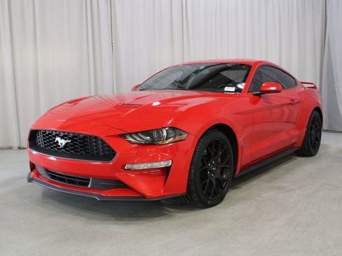Used 2018 Ford Mustang Coupe w/ Ecoboost Performance Package image 31