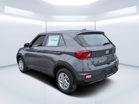 New 2026 Hyundai Venue SE image 5