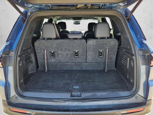 Used 2025 Buick Enclave Preferred AWD/4WD image 6