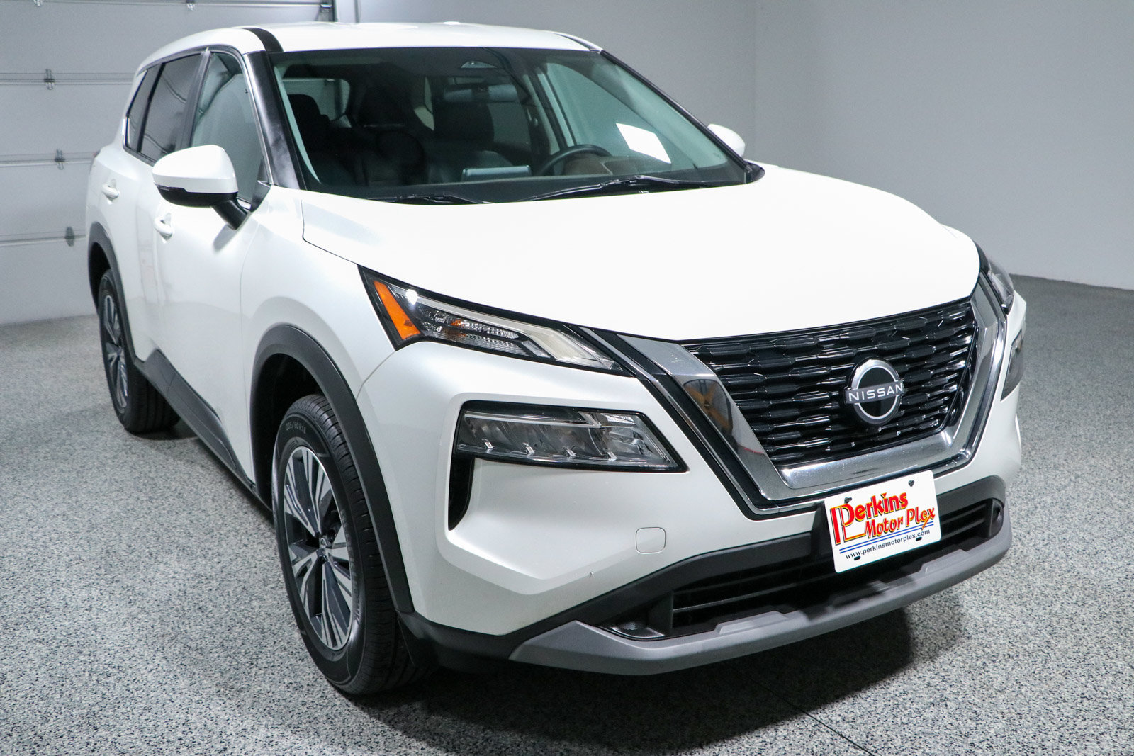 Used 2022 Nissan Rogue SV FWD image 5