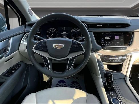 Certified 2024 Cadillac XT5 Premium Luxury w/ LPO, Floor Liner Package AWD/4WD image 8