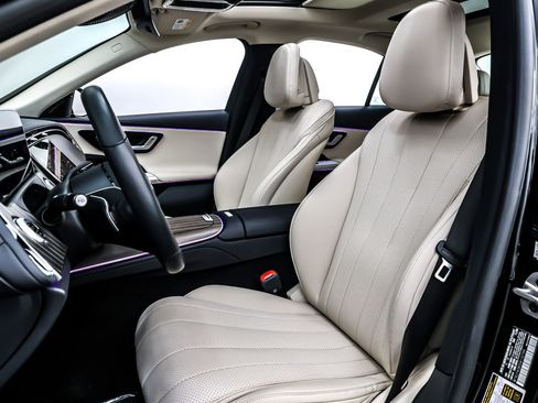 Certified 2025 Mercedes-Benz E 350 E 350 RWD Sedan image 19