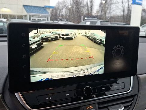 Used 2025 Nissan Altima 2.5 SV w/ SV Special Edition Package image 19