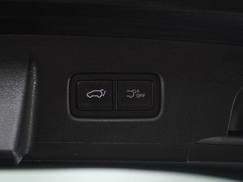 Used 2025 Kia Telluride SX w/ SX Captain's Chair Package image 19