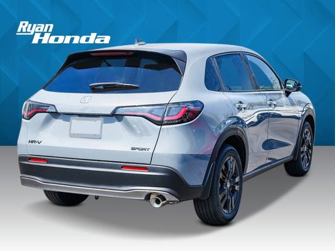 New 2026 Honda HR-V Sport image 4