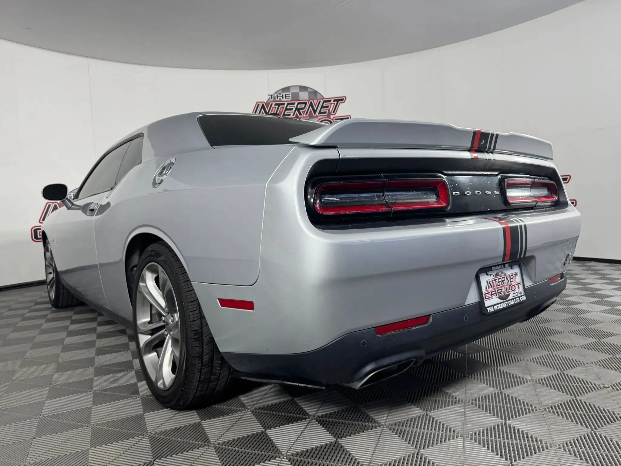Used 2020 Dodge Challenger R/T RWD image 24