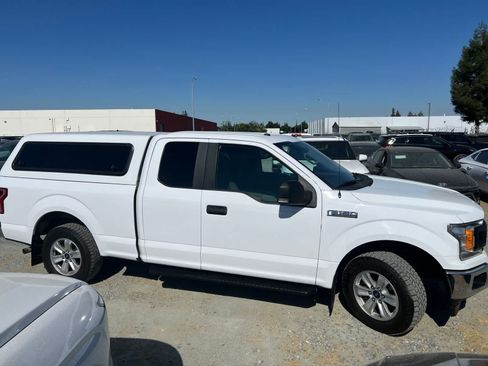 Used 2018 Ford F150 XL w/ Equipment Group 101A Mid RWD image 4