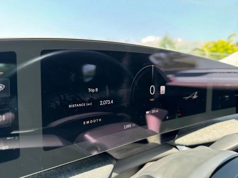 Used 2023 Lucid Air Pure image 27