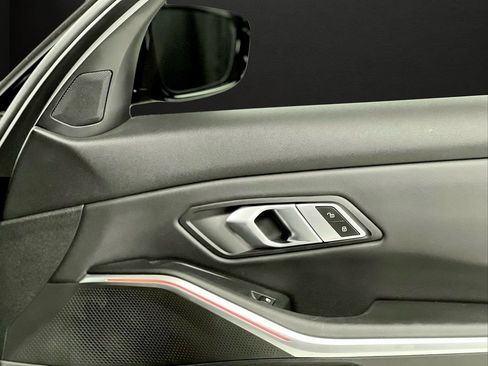 Used 2022 BMW 330i xDrive Sedan w/ M Sport Package image 35