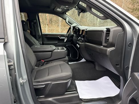 Used 2024 GMC Sierra 1500 Elevation image 23