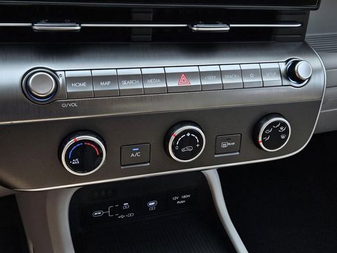 New 2026 Hyundai Kona SE FWD image 24