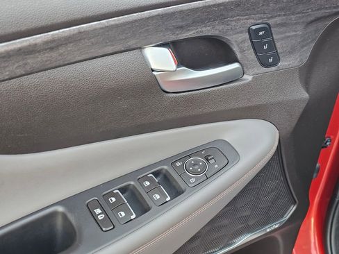 Used 2020 Hyundai Santa Fe Limited w/ Cargo Package image 21