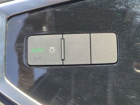 Used 2020 Audi Q3 2.0T Premium w/ Convenience Package image 27