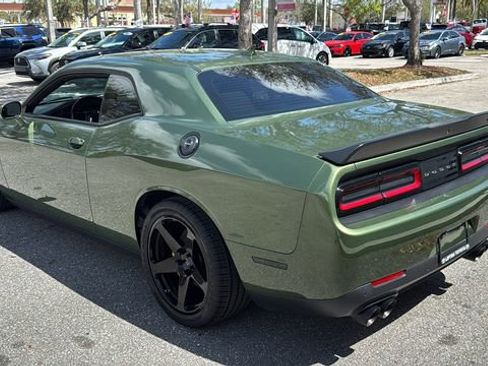 Used 2022 Dodge Challenger R/T Scat Pack w/ Driver Convenience Group image 5