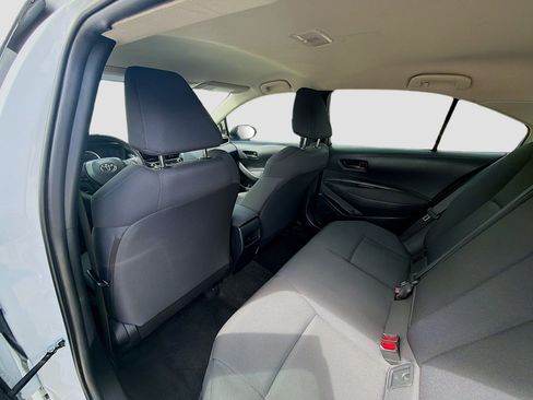 Used 2022 Toyota Corolla LE image 23