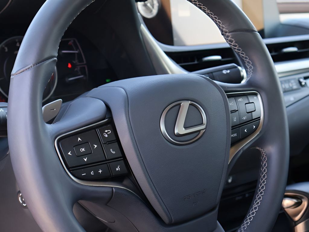 Used 2019 Lexus ES 350 w/ Premium Package FWD image 18