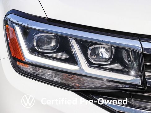 Used 2023 Volkswagen Atlas SE w/ Black Wheel Package FWD image 5