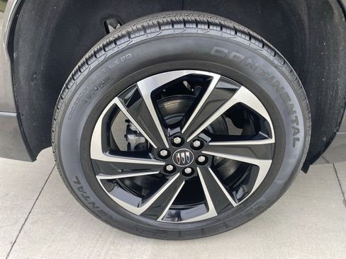 Certified 2025 Buick Enclave Sport Touring FWD image 32