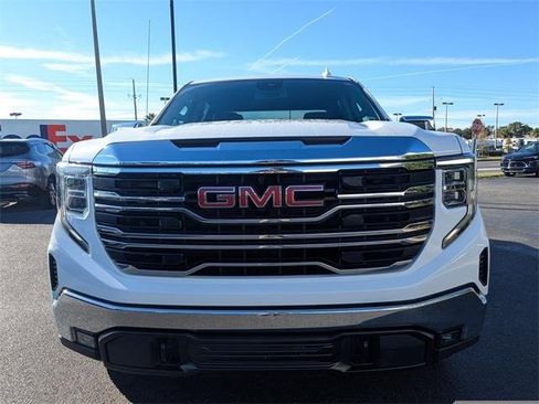 Used 2025 GMC Sierra 1500 SLT image 9
