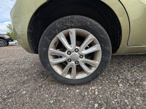 Used 2012 Kia Soul + FWD image 15