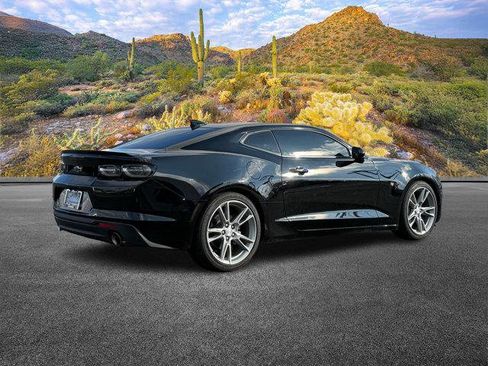 Used 2024 Chevrolet Camaro LT w/ RS Package image 4