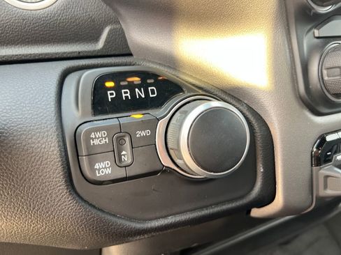 Used 2024 RAM 2500 Big Horn w/ Bed Utility Group image 26