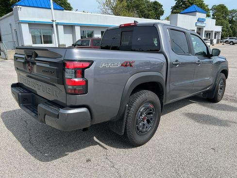 Used 2026 Nissan Frontier PRO-4X AWD/4WD image 5