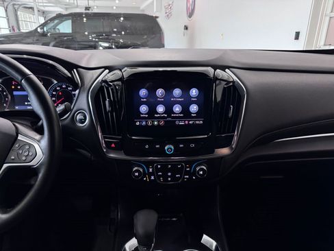 Certified 2023 Chevrolet Traverse LT w/ Midnight/Sport Edition AWD/4WD image 16