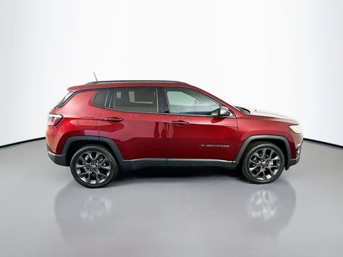 Used 2021 Jeep Compass Latitude w/ Sun and Sound Group FWD image 8
