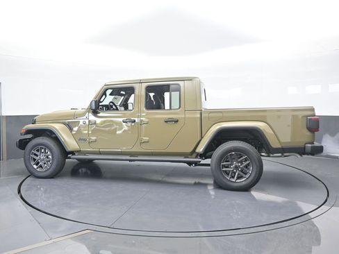 New 2026 Jeep Gladiator Sport image 3