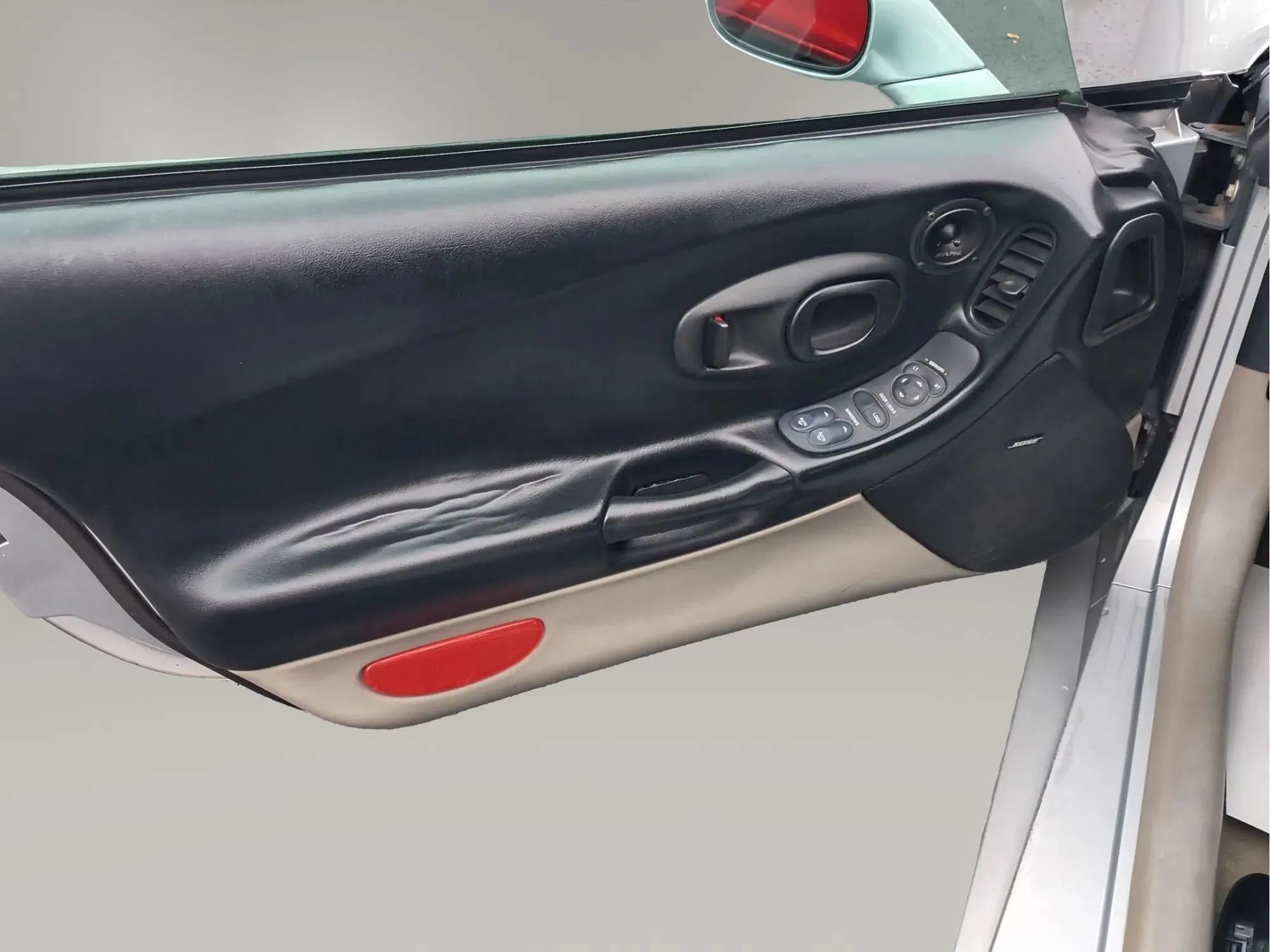 Used 1998 Chevrolet Corvette Coupe RWD image 11