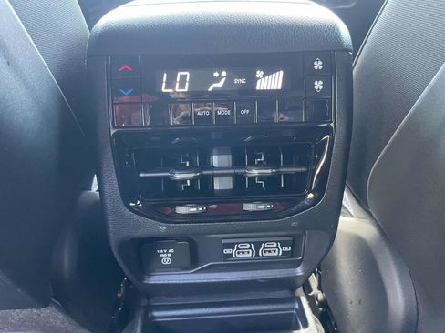 Certified 2025 Jeep Grand Cherokee L Altitude image 23