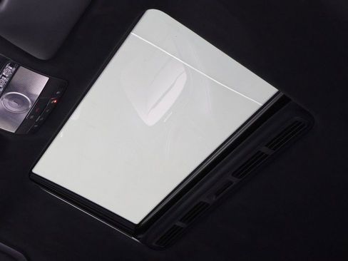 Used 2019 Mercedes-Benz G 63 AMG 4MATIC w/ Seat Comfort Package image 20