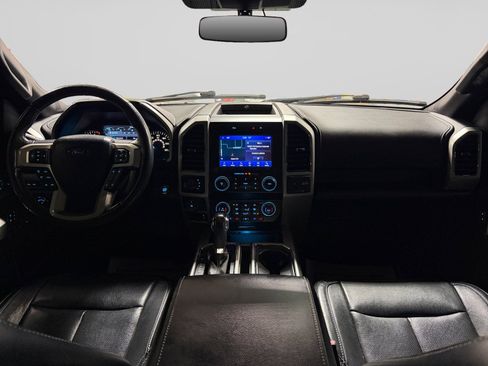 Used 2019 Ford F150 Lariat w/ Equipment Group 502A Luxury AWD/4WD image 16