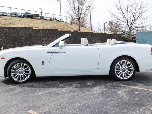 Used 2019 Rolls-Royce Dawn image 4