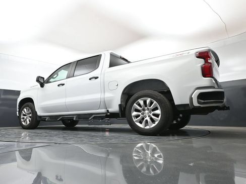 Used 2022 Chevrolet Silverado 1500 Custom AWD/4WD image 39