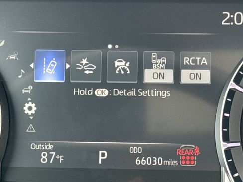 Used 2024 Toyota Highlander XLE AWD/4WD image 21