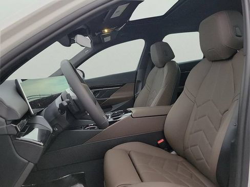 New 2026 BMW 530i RWD image 19
