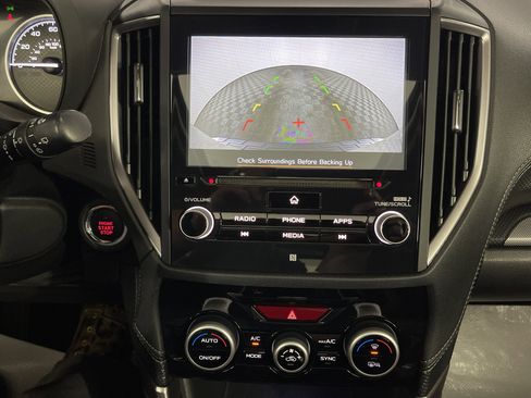 Used 2021 Subaru Forester Limited image 23