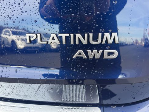 New 2026 Nissan Rogue Platinum image 9