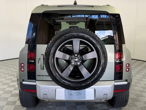 Used 2025 Land Rover Defender 110 S AWD/4WD image 7