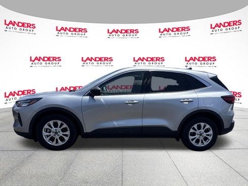 Certified 2023 Ford Escape Active w/ Tech Pack #1 FWD image 6