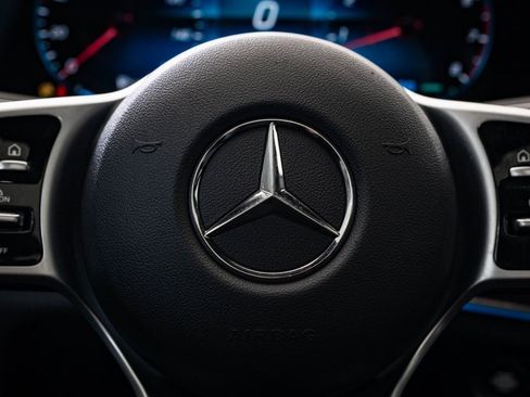 Used 2022 Mercedes-Benz GLE 450 4MATIC image 32