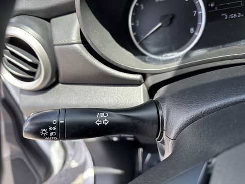 Used 2024 Nissan Versa S w/ Trunk Package image 24