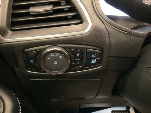 Used 2024 Ford Edge Titanium AWD/4WD image 14