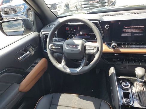 New 2026 GMC Canyon AT4 AWD/4WD image 13
