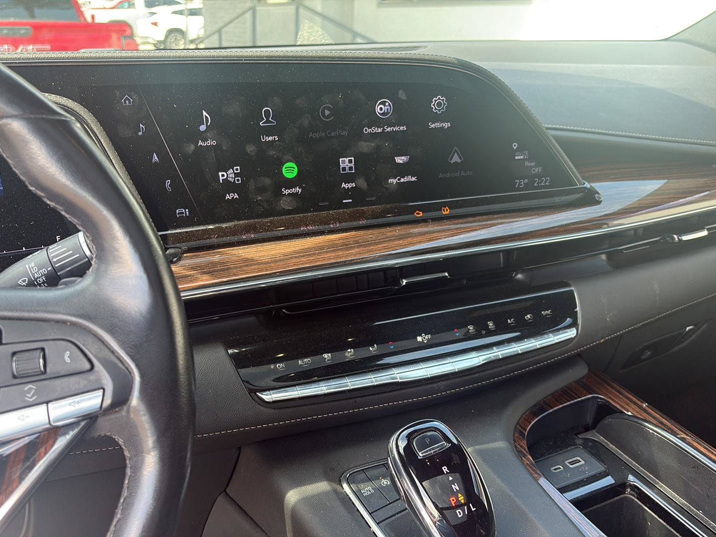 Used 2023 Cadillac Escalade Premium Luxury AWD/4WD image 13